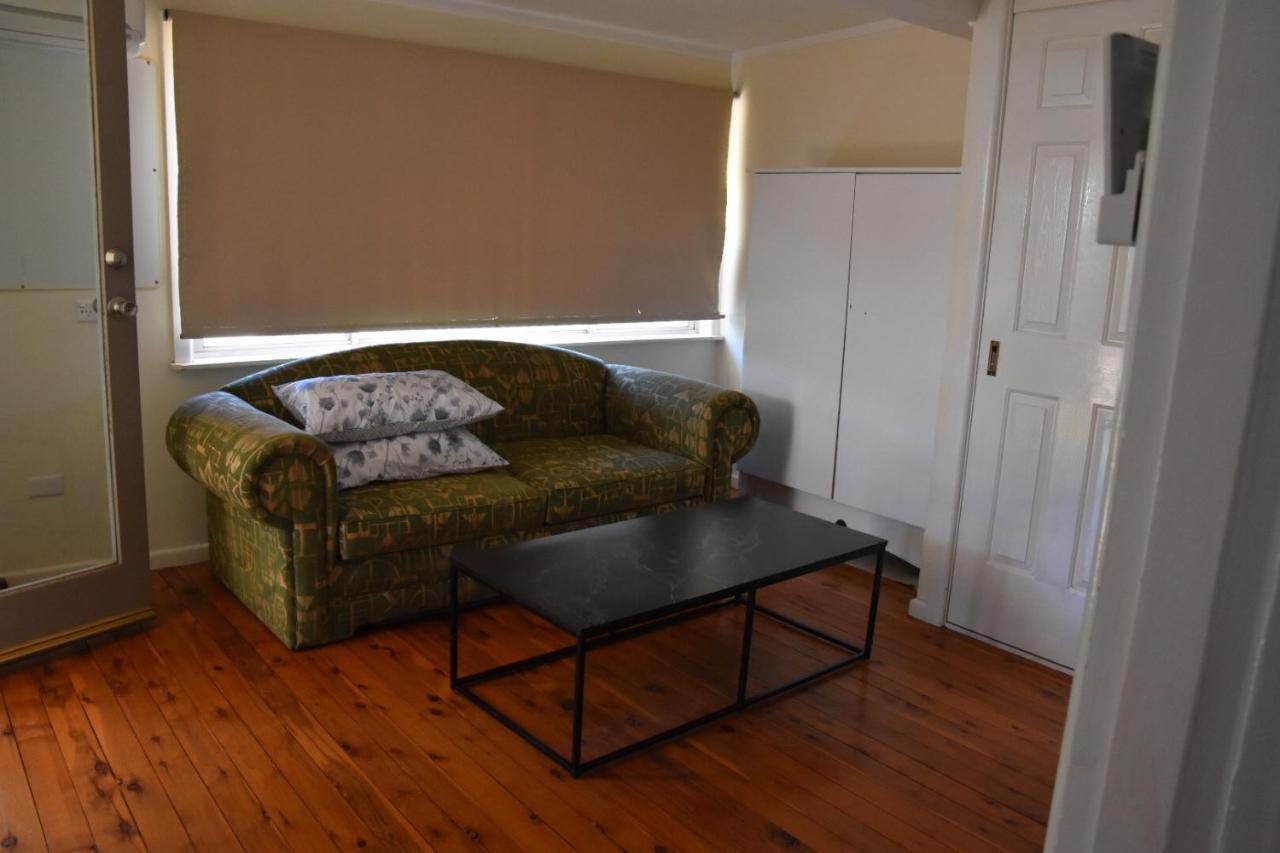 Villa Fitzroy Haven à Dubbo Extérieur photo